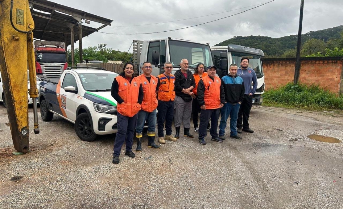 Defesa Civil Realiza Entrega de Telhas Eternit no Bairro Alto