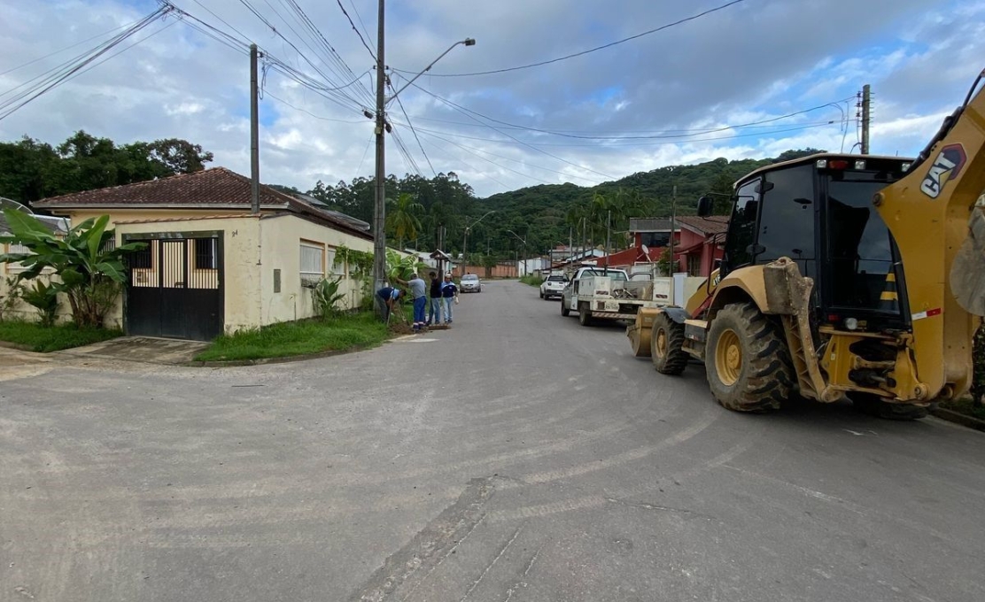 Prefeitura De Antonina Realiza Limpeza De Manilhas No Bairro Jardim Maria Luiza