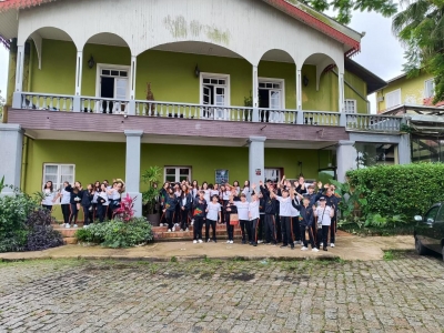 Alunos de Irati visitam Antonina e conhecem o Centro Histórico 