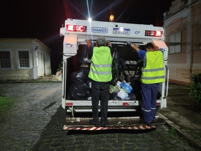 Prefeitura de Antonina iniciou nesta semana coleta de lixo noturno