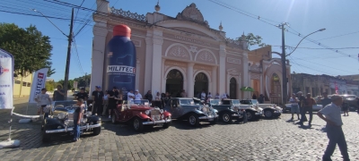 Antonina recebe mais de 300 automóveis especiais no 20º Encontro Paranaense de Carros Antigos