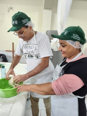 Alunos finalizaram na última sexta-feira (28) o curso de produção artesanal de alimentos e panificação