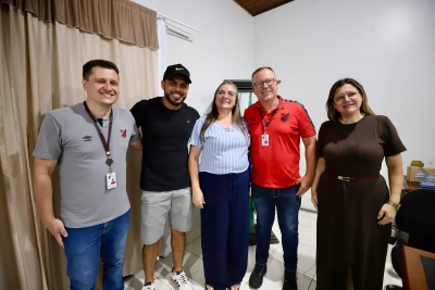 Antonina investe no futebol de base para transformar a vida dos jovens