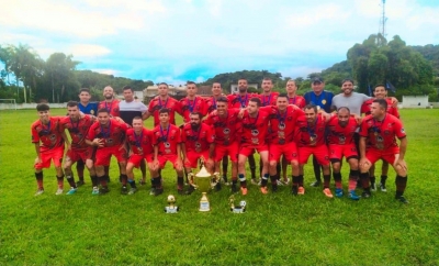 Equipe do Portinho consagra-se campeã da V I I Copa Cidade de Antonina de Futebol Amador