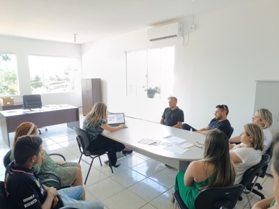 Audiência Pública da LDO 2026 reúne educadores e Secretaria Municipal