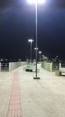 Com novas luminárias em Led, trapiche fica mais bonito e seguro