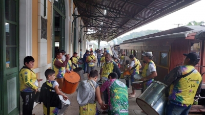 Estação Ferroviária recebe música ao vivo para toda população e pessoas que visitam Antonina