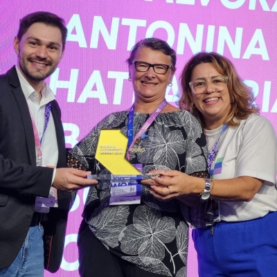 Antonina recebe Selo de Ouro no evento We Sebrae para Sala do Empreendedor