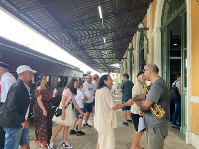 Antonina recebe turistas da MSC através da tradicional Maria Fumaça  