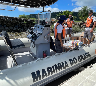 Marinha do Brasil auxilia Prefeitura de Antonina no atendimento a comunidades rurais atingidas pelas chuvas