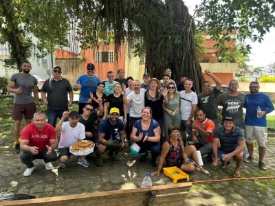 Prefeita Rozane Osaki participa de mutirão de limpeza em Antonina