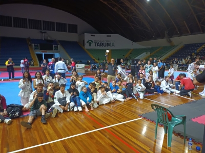 Atletas de Antonina participam de torneio de Taekwondo e Hapkido em Curitiba