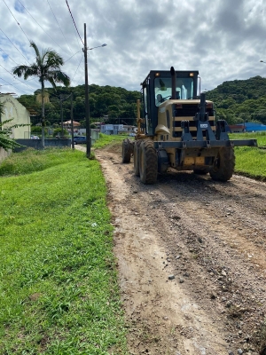 Prefeitura de Antonina realiza manutenção e melhorias de ruas