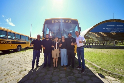 Prefeitura de Antonina recebe novo ônibus escolar, garantindo mais conforto e segurança no transporte escolar