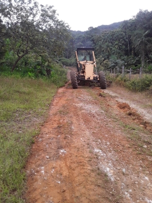 Prefeitura de Antonina realiza patrolamento na região do Rio Pequeno na area rural