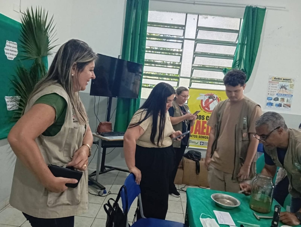 Vigilância Ambiental de Antonina participa da Feira Campesina com ações de conscientização