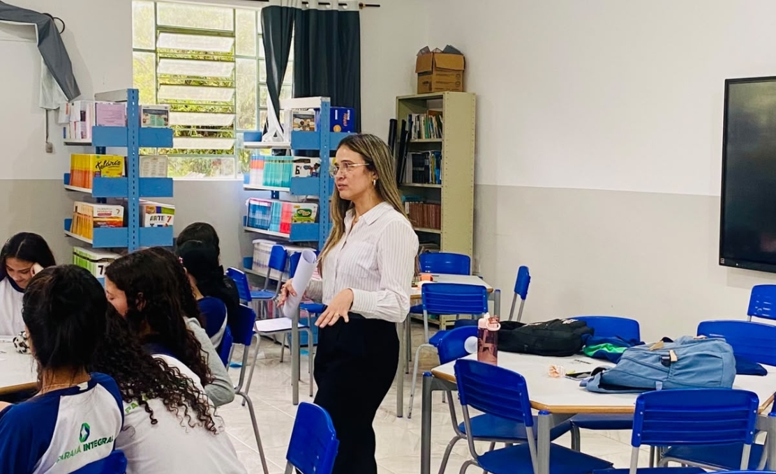 Projeto Vem Conversar promove diálogo e reflexão com adolescentes da Escola Hiram Rolim Lamas