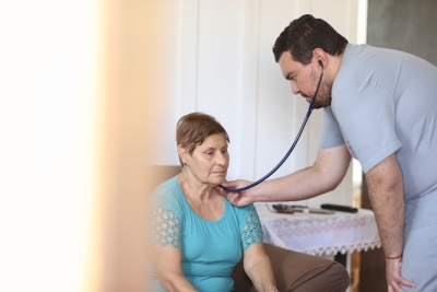 Prefeitura de Antonina realiza atendimento domiciliar através do programa Médico na Comunidade